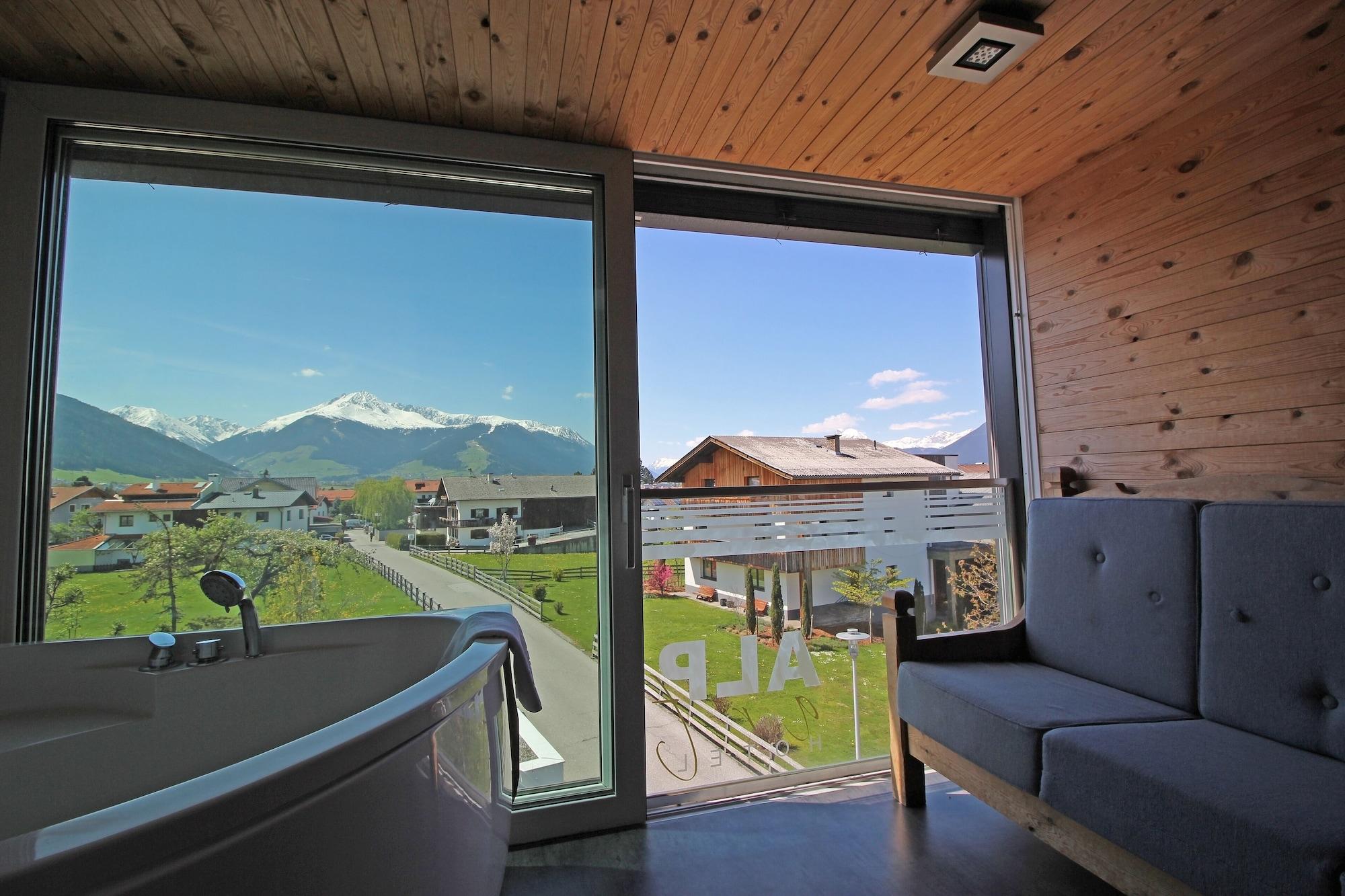 Alp Art Hotel Gotzens Innsbruck Exterior photo